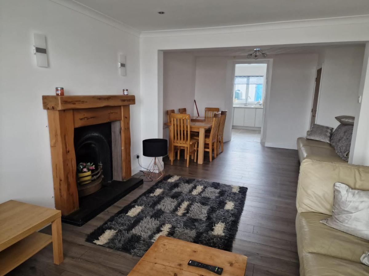 Enfield Street House Behind Portstewart Promenade With Partial Sea View From Front 3 Bed Sleeps 7别墅 外观 照片