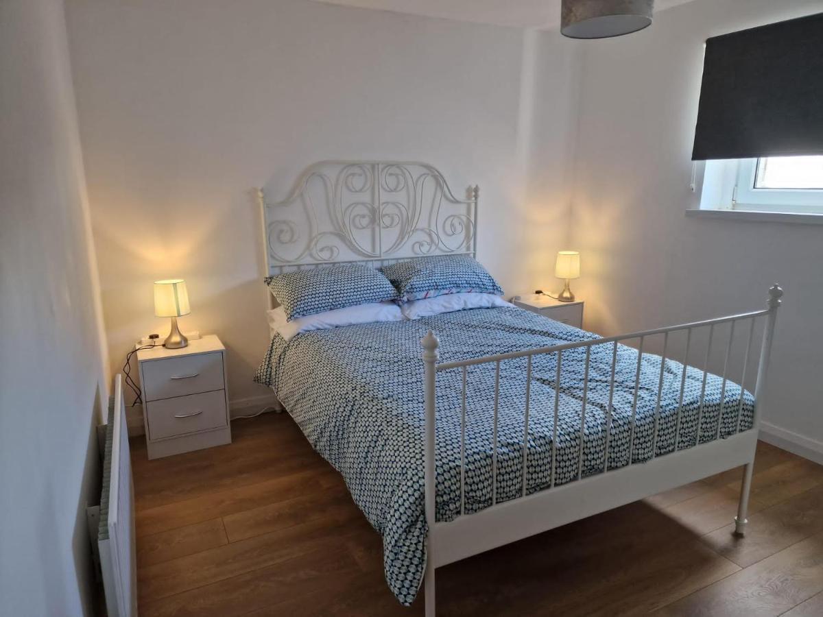 Enfield Street House Behind Portstewart Promenade With Partial Sea View From Front 3 Bed Sleeps 7别墅 外观 照片